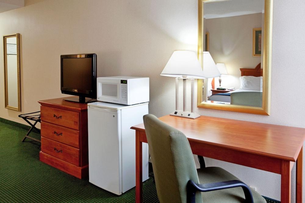 Holiday Inn Express Anderson I-85 - Exit 27- Highway 81 By Ihg Dış mekan fotoğraf