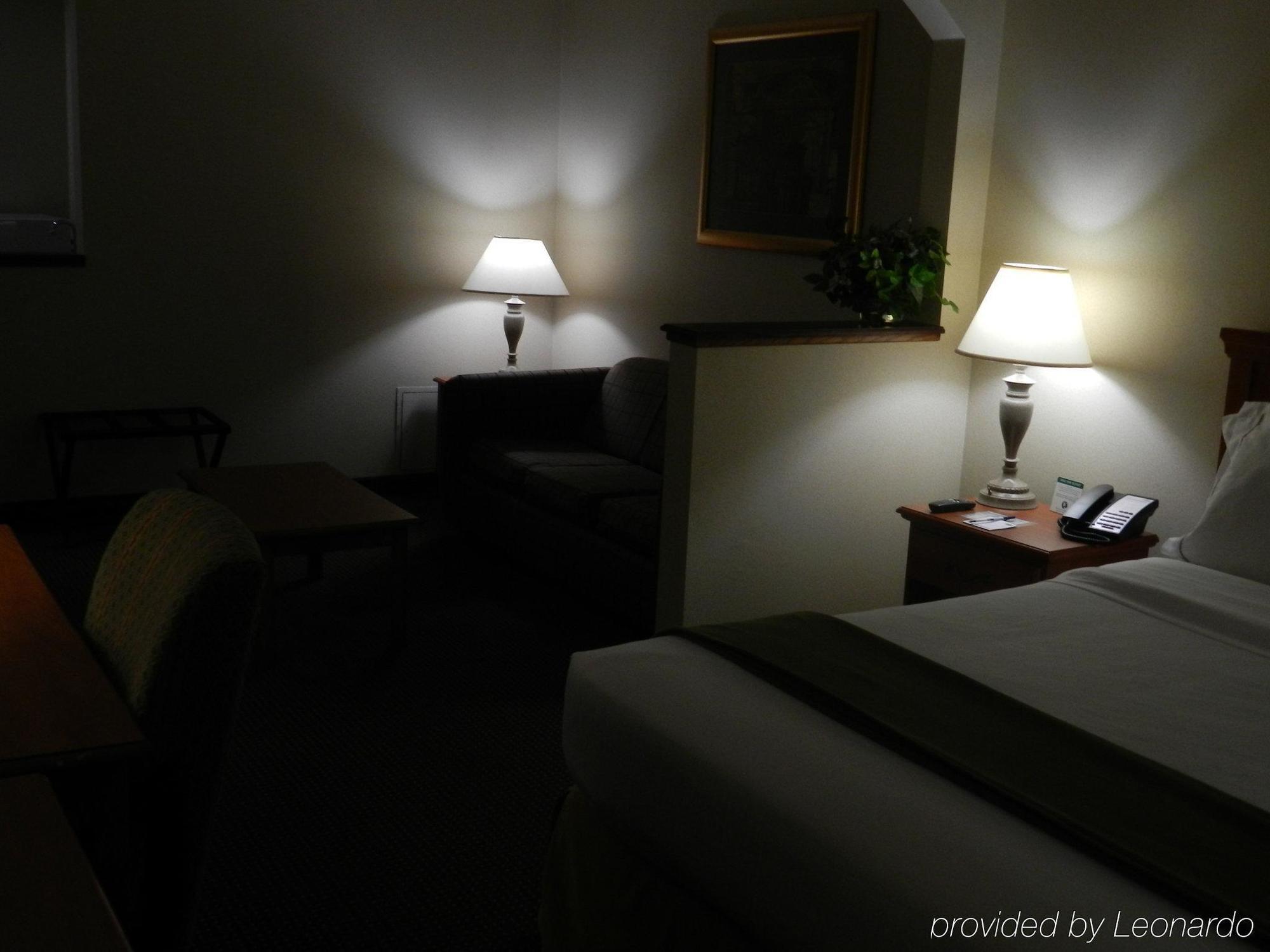 Holiday Inn Express Anderson I-85 - Exit 27- Highway 81 By Ihg Oda fotoğraf