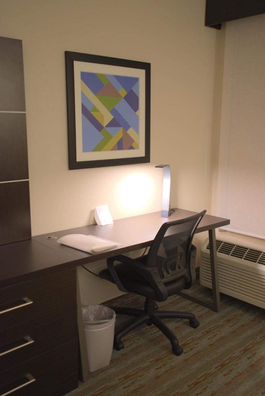Holiday Inn Express Anderson I-85 - Exit 27- Highway 81 By Ihg Oda fotoğraf