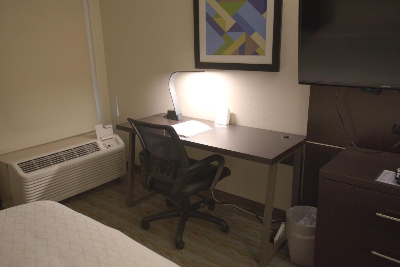 Holiday Inn Express Anderson I-85 - Exit 27- Highway 81 By Ihg Oda fotoğraf